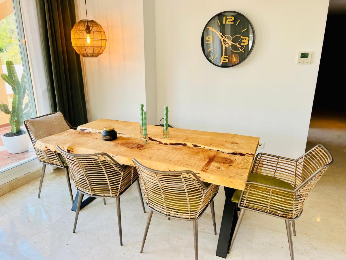 Penthouse Au Calme Avec Vue Nature Environnante Et Tres Grandes Terrasses Apartamento
